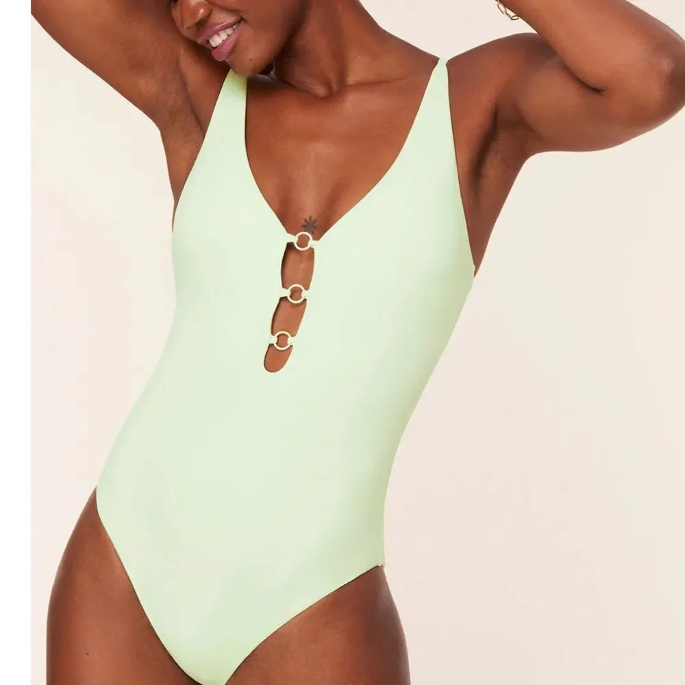Andie The Romana One Piece swimsuit pistachio Green size small NWT